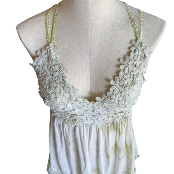 NWT Lace Camisol Size Medium - Picture 4 of 6